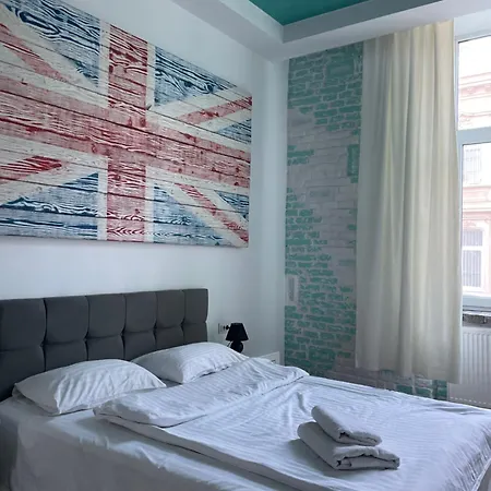 Zefir On Vynnychenka Apartment *