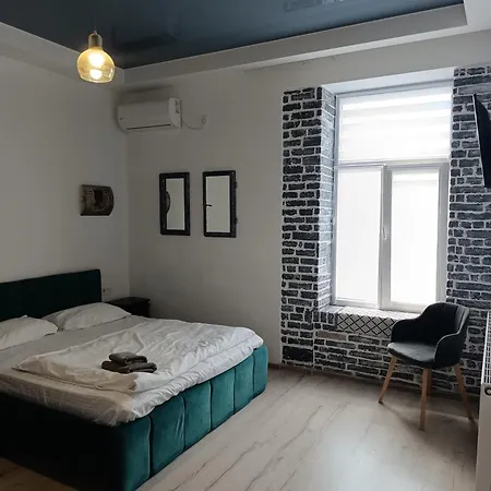 Zefir On Vynnychenka