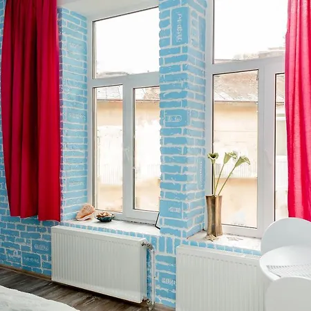 Zefir On Vynnychenka Apartman *